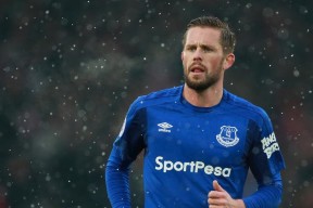 法甲联赛的创意营销案例，法甲赞助商