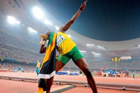 东契奇三双湖人胜热火，替补神将轰25+8+4断，东契奇加盟湖人